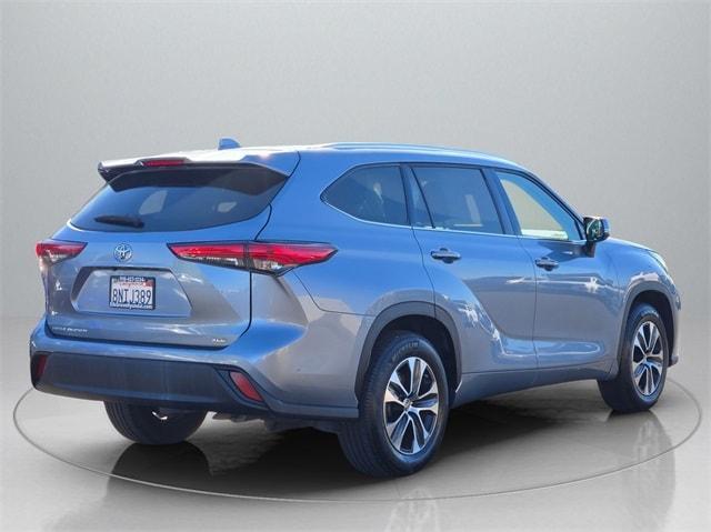 used 2020 Toyota Highlander car, priced at $23,993