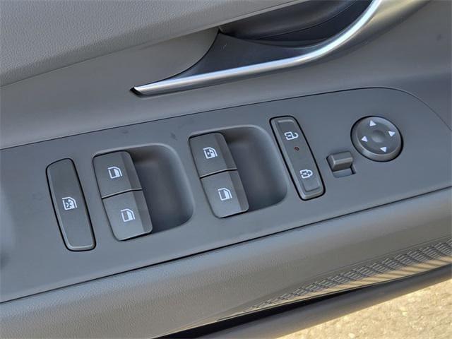 new 2025 Hyundai ELANTRA HEV car, priced at $27,705