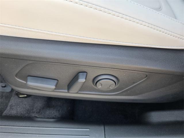 new 2025 Hyundai TUCSON Hybrid car, priced at $38,270
