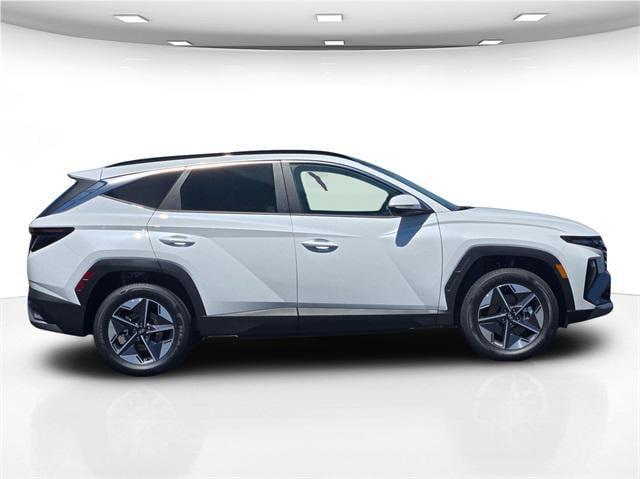 new 2025 Hyundai TUCSON Hybrid car, priced at $38,270