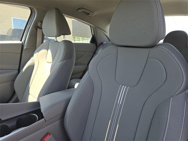 new 2025 Hyundai ELANTRA HEV car, priced at $28,090