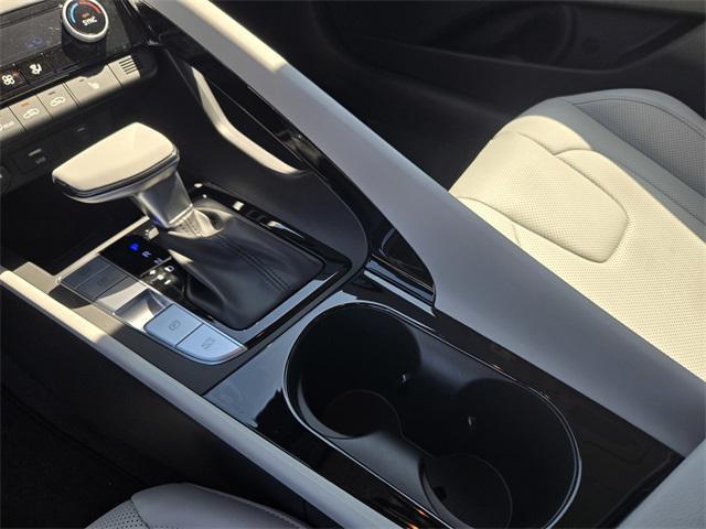new 2025 Hyundai Elantra car, priced at $27,340