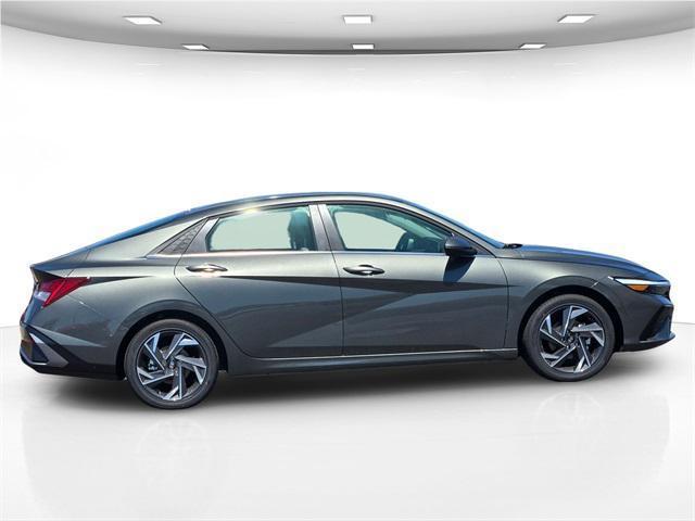 new 2025 Hyundai Elantra car, priced at $27,340