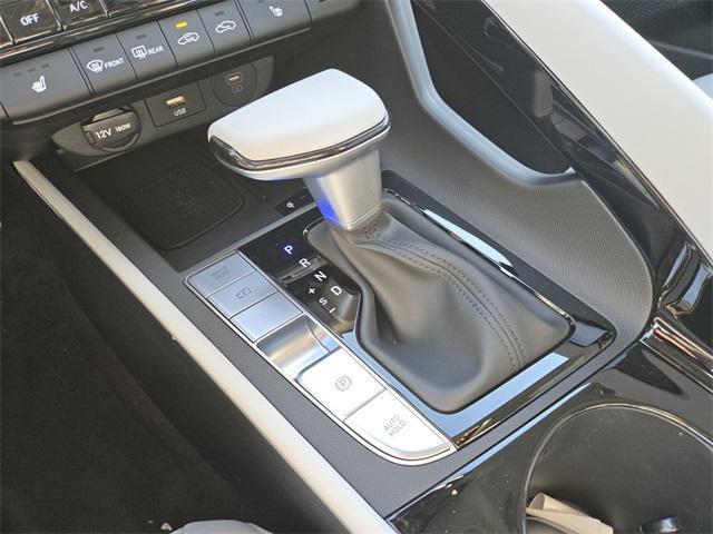 new 2025 Hyundai Elantra car, priced at $27,840