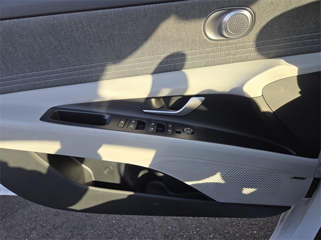 new 2025 Hyundai Elantra car, priced at $27,840