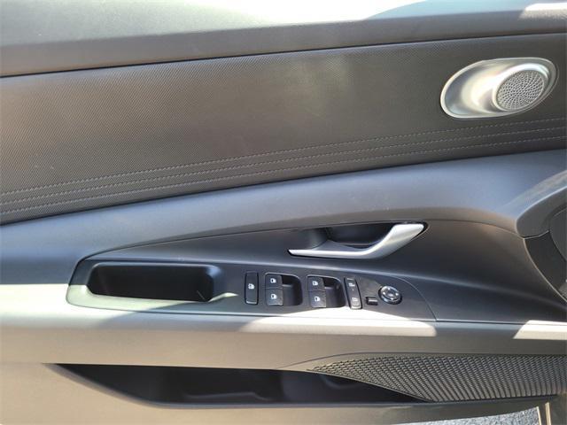 new 2025 Hyundai ELANTRA HEV car, priced at $25,735