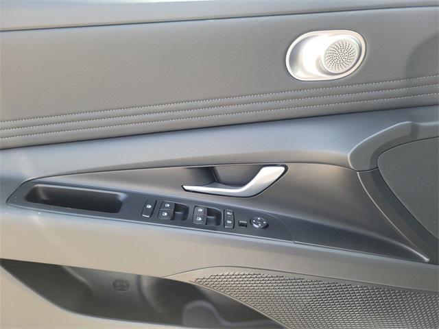 new 2025 Hyundai Elantra car, priced at $26,835