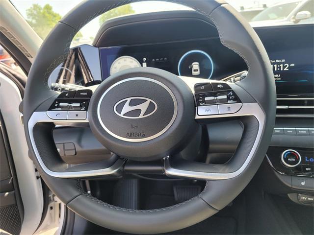 new 2025 Hyundai Elantra car, priced at $26,835