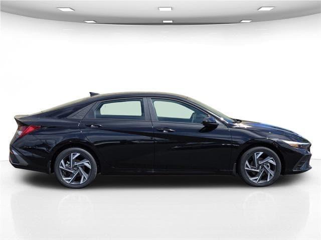 new 2025 Hyundai ELANTRA HEV car, priced at $27,590