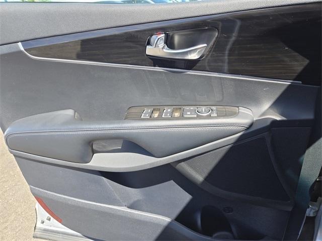used 2020 Kia Sorento car, priced at $16,494