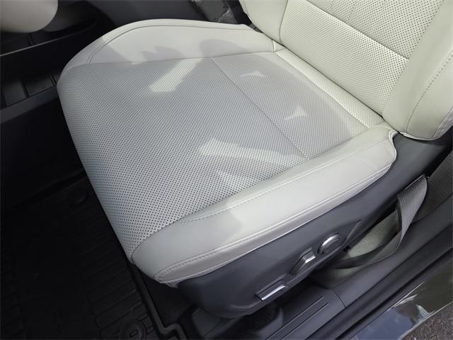 used 2025 Hyundai Santa Fe car, priced at $31,893