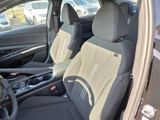 new 2025 Hyundai ELANTRA HEV car, priced at $27,710