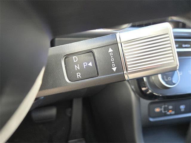 new 2025 Hyundai TUCSON Hybrid car, priced at $35,190