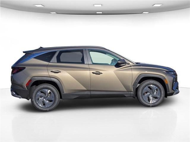 new 2025 Hyundai TUCSON Hybrid car, priced at $35,190