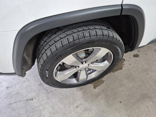 used 2015 Jeep Grand Cherokee car, priced at $15,462