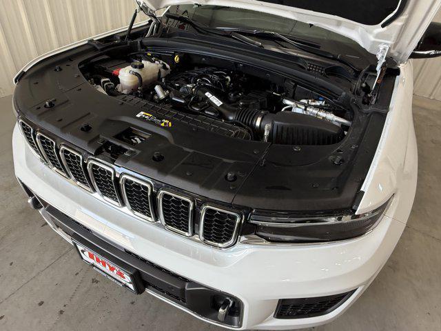 used 2023 Jeep Grand Cherokee car, priced at $37,998