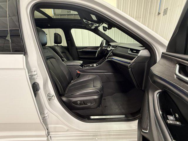 used 2023 Jeep Grand Cherokee car, priced at $37,998