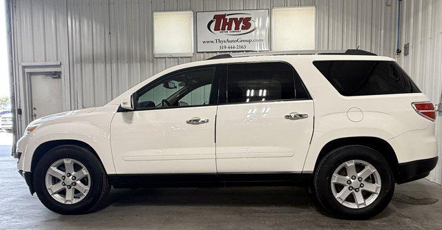 used 2010 Saturn Outlook car, priced at $3,295