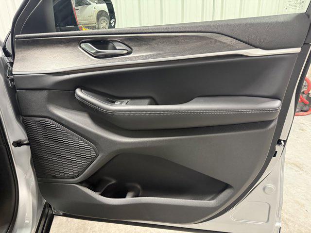 new 2025 Jeep Grand Cherokee L car, priced at $50,990