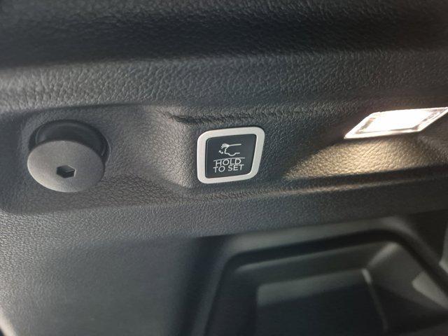 new 2025 Jeep Grand Cherokee L car, priced at $42,878