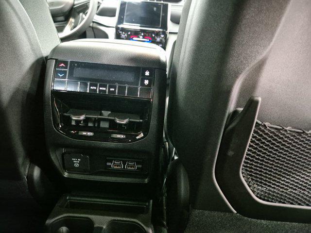 new 2025 Jeep Grand Cherokee L car, priced at $42,878