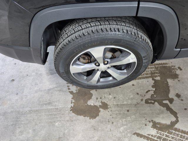 used 2019 Jeep Cherokee car, priced at $19,970