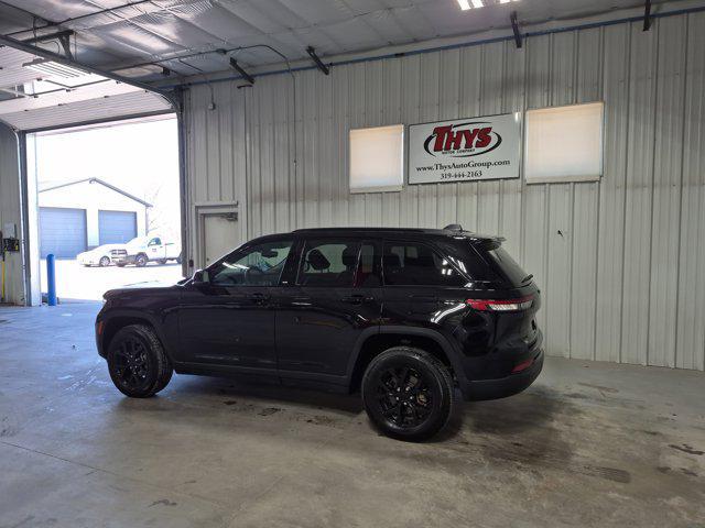 used 2024 Jeep Grand Cherokee car, priced at $36,977