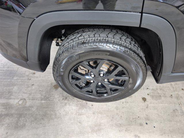 used 2024 Jeep Grand Cherokee car, priced at $36,977