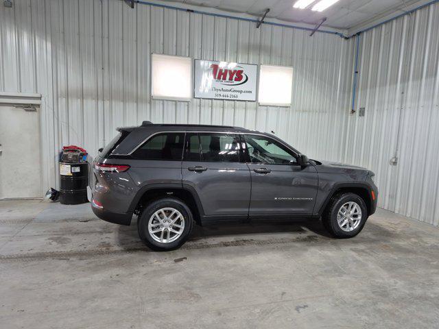 new 2025 Jeep Grand Cherokee car, priced at $39,990
