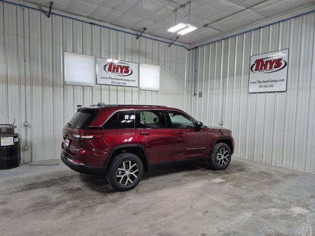 new 2025 Jeep Grand Cherokee car, priced at $43,990