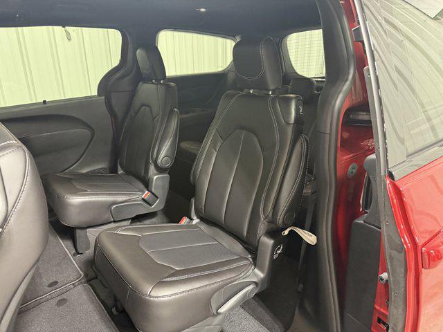 new 2026 Chrysler Pacifica car, priced at $43,569