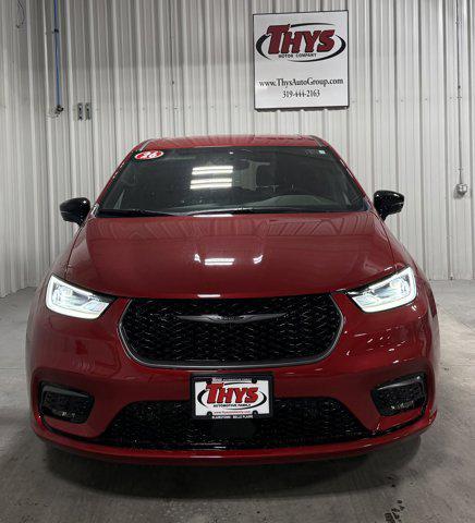 new 2026 Chrysler Pacifica car, priced at $43,569