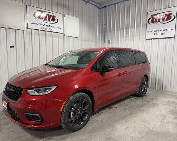 new 2026 Chrysler Pacifica car, priced at $43,569