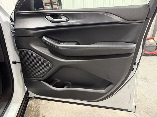 used 2024 Jeep Grand Cherokee L car, priced at $32,500