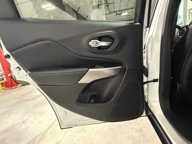 used 2022 Jeep Cherokee car, priced at $27,158