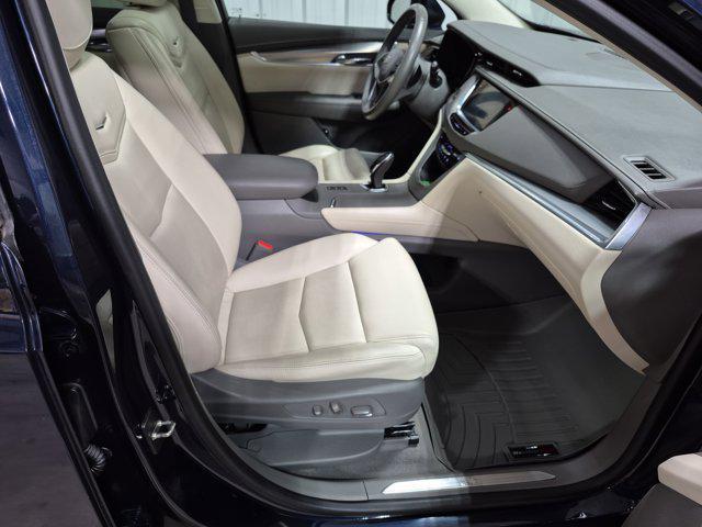 used 2017 Cadillac XT5 car, priced at $19,988