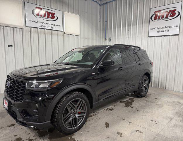 used 2025 Ford Explorer car, priced at $40,699