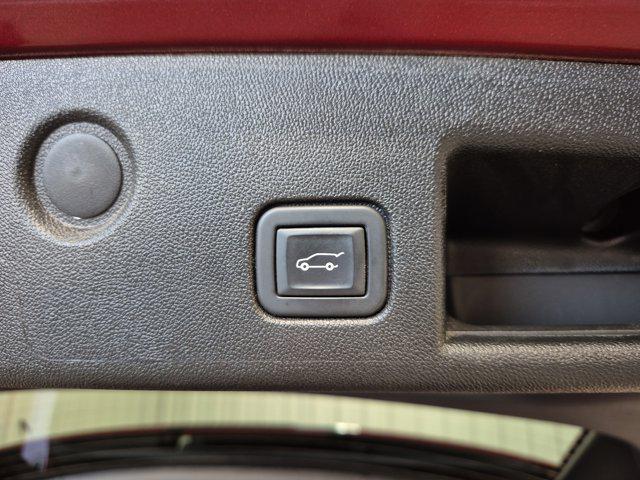 used 2021 Chevrolet Equinox car, priced at $21,795