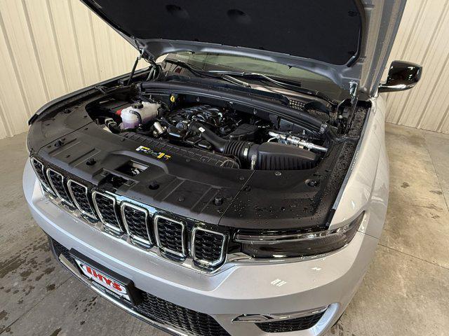 new 2025 Jeep Grand Cherokee car, priced at $42,931