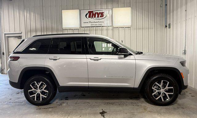 new 2025 Jeep Grand Cherokee car, priced at $42,931