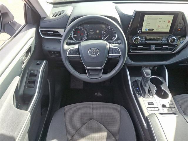 used 2024 Toyota Highlander car, priced at $41,222