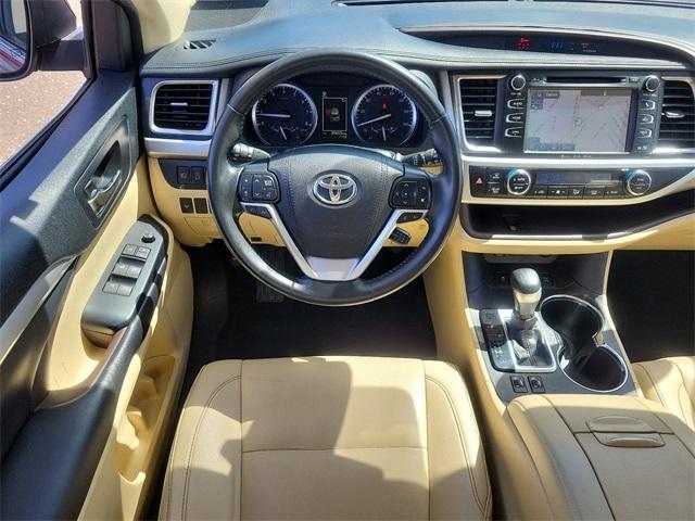 used 2019 Toyota Highlander car, priced at $30,386