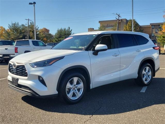 used 2023 Toyota Highlander car, priced at $37,441