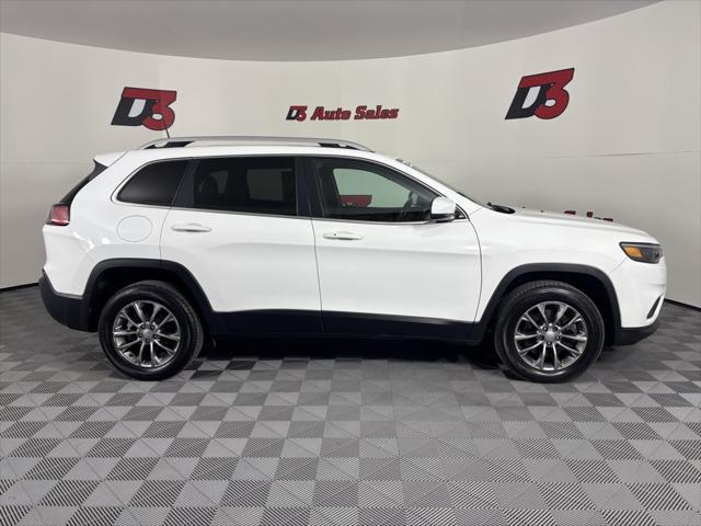 used 2020 Jeep Cherokee car, priced at $15,809