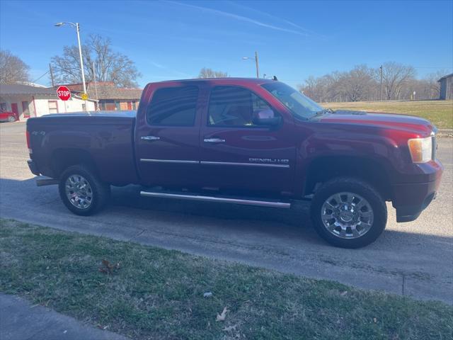 used 2014 GMC Sierra 2500 car, priced at $40,000