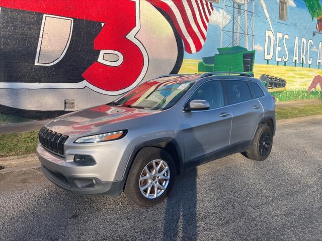 used 2016 Jeep Cherokee car, priced at $13,738