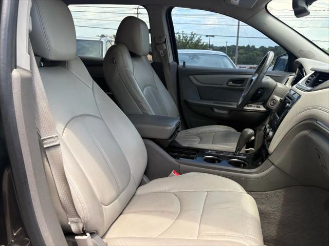 used 2015 Chevrolet Traverse car, priced at $7,999