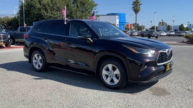 used 2021 Toyota Highlander car, priced at $32,988