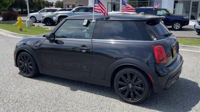 used 2022 MINI Hardtop car, priced at $21,988