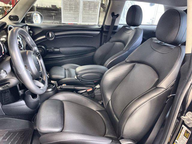 used 2022 MINI Hardtop car, priced at $21,988